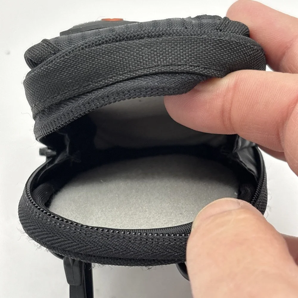 Lowepro Ridge 10 Black Digital Camera Bag Case Strap Hook/Latch Zipper